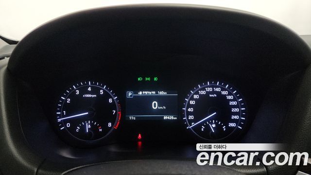 Genesis G80 2018 — photo 8