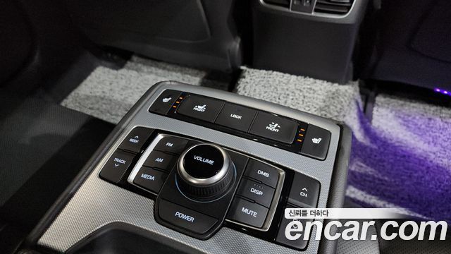 Genesis G80 2018 — photo 19