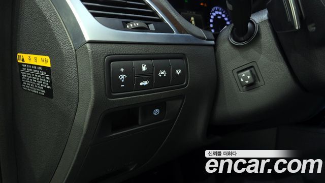 Hyundai Genesis 2016 — photo 18