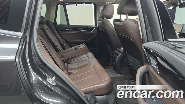 BMW X3 2018 — photo 12