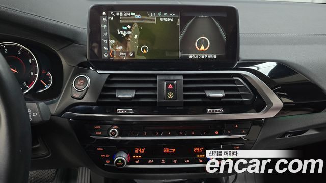 BMW X3 2018 — photo 14