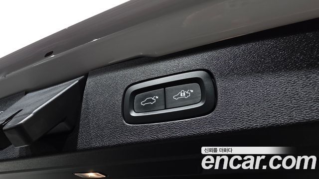 Volvo V60 2023 — photo 20