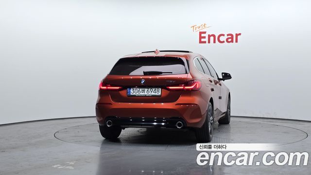 BMW 1-Series 2021 — photo 4