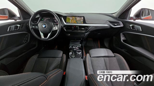 BMW 1-Series 2021 — photo 7