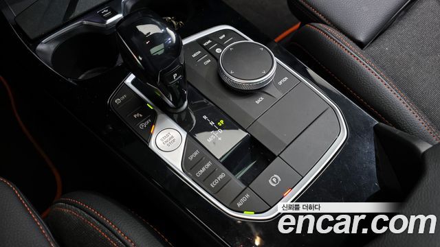 BMW 1-Series 2021 — photo 9