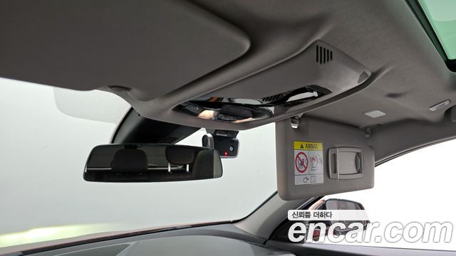 BMW 1-Series 2021 — photo 18
