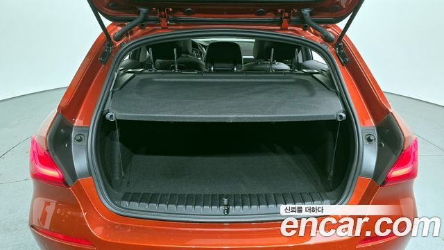 BMW 1-Series 2021 — photo 20