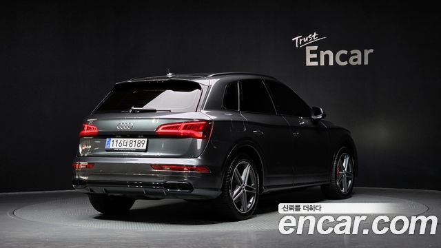 Audi SQ5 2020 — photo 2