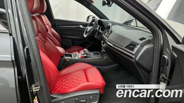 Audi SQ5 2020 — photo 11