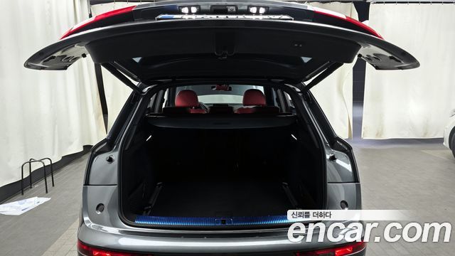Audi SQ5 2020 — photo 20