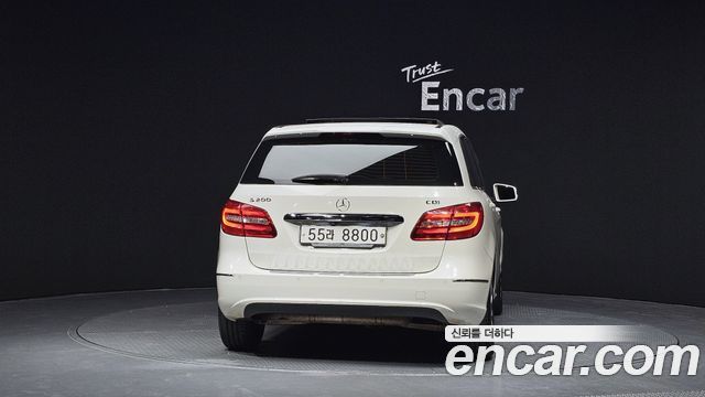 Mercedes-Benz B-Class 2015 — photo 4