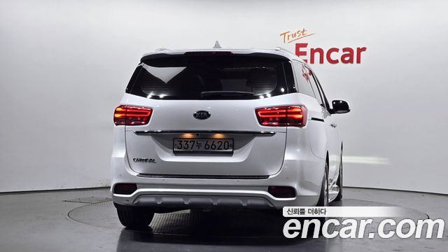 Kia Canival 2020 — photo 4