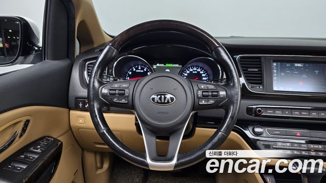 Kia Canival 2020 — photo 13
