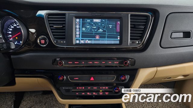 Kia Canival 2020 — photo 15