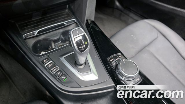 BMW 4-Series 2020 — photo 9
