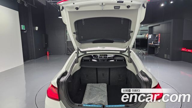 BMW 4-Series 2020 — photo 20