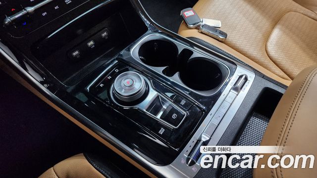 Kia Canival 2022 — photo 9