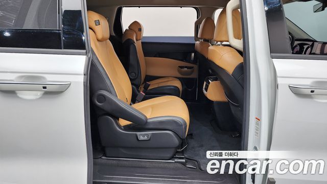 Kia Canival 2022 — photo 12