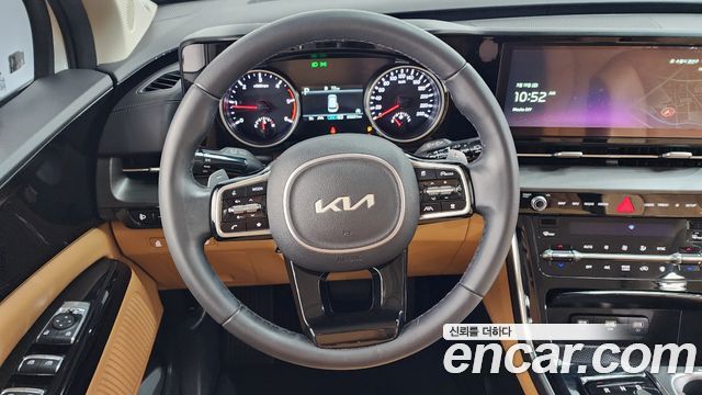 Kia Canival 2022 — photo 13