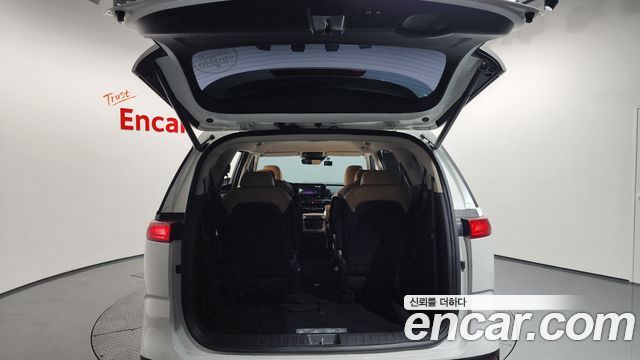 Kia Canival 2022 — photo 20