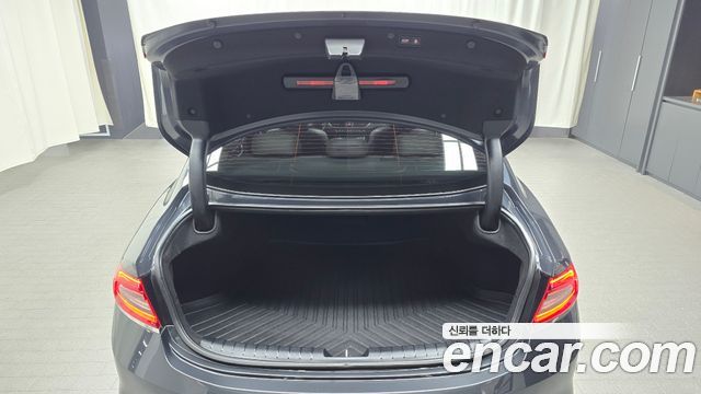 Hyundai Grandeur 2018 — photo 20