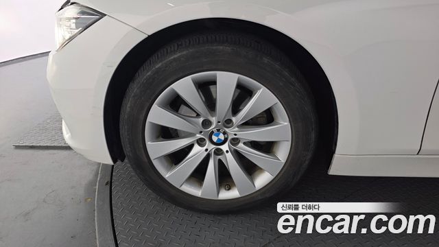 BMW 3-Series 2016 — photo 5
