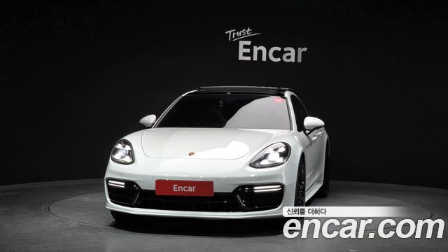 Porsche Panamera 2020 — photo 3