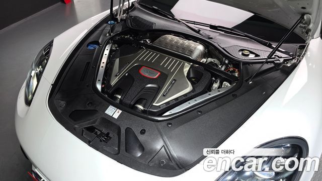 Porsche Panamera 2020 — photo 6