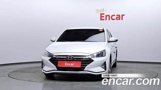 Hyundai AVANTE 2019 — photo 3