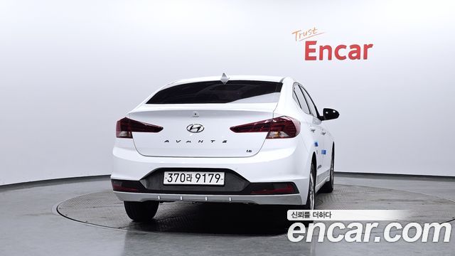 Hyundai AVANTE 2019 — photo 4