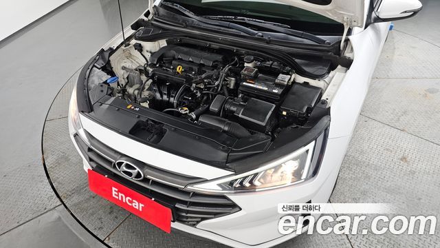 Hyundai AVANTE 2019 — photo 6