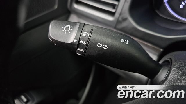 Hyundai AVANTE 2019 — photo 16