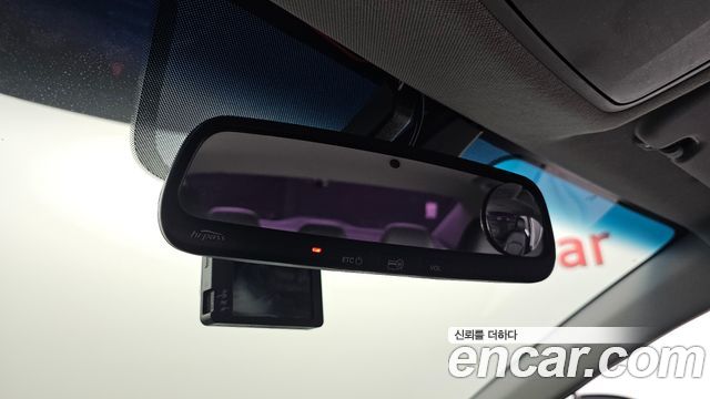 Hyundai AVANTE 2019 — photo 17
