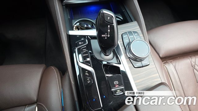 BMW Gran Turismo 2022 — photo 9