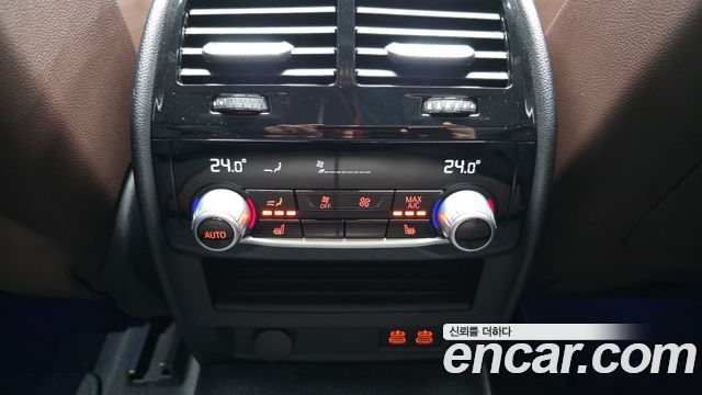 BMW Gran Turismo 2022 — photo 19