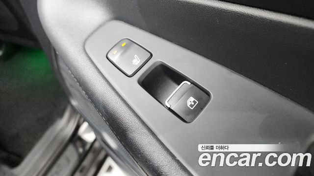 Hyundai Santafe 2021 — photo 18