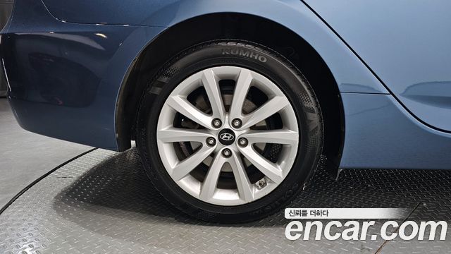 Hyundai i40 2012 — photo 5