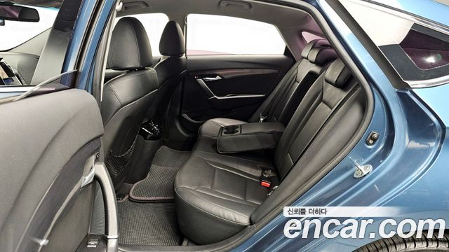 Hyundai i40 2012 — photo 12