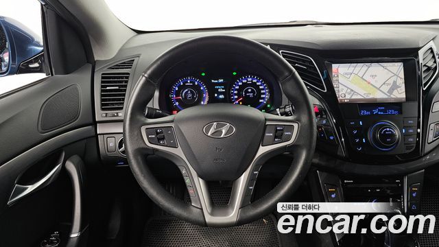 Hyundai i40 2012 — photo 13