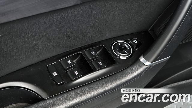 Hyundai i40 2012 — photo 18