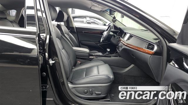Kia K7 2017 — photo 11