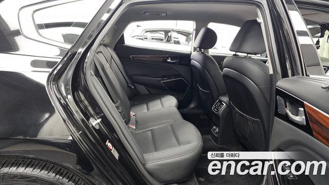 Kia K7 2017 — photo 12