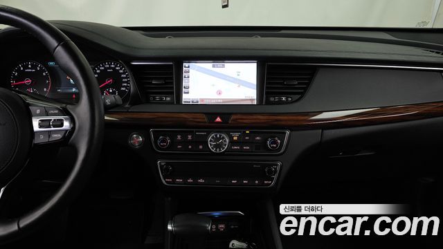Kia K7 2017 — photo 14