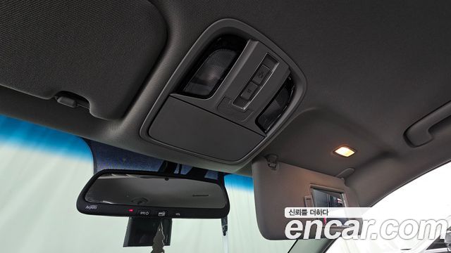 Kia K7 2017 — photo 18