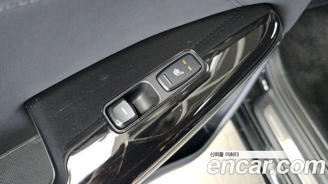 Kia K7 2017 — photo 19