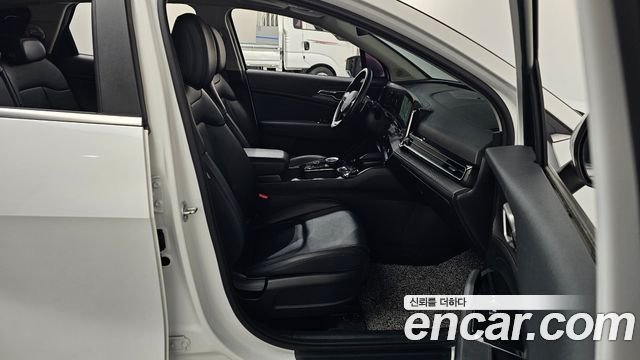 Kia Sportage 2022 — photo 11