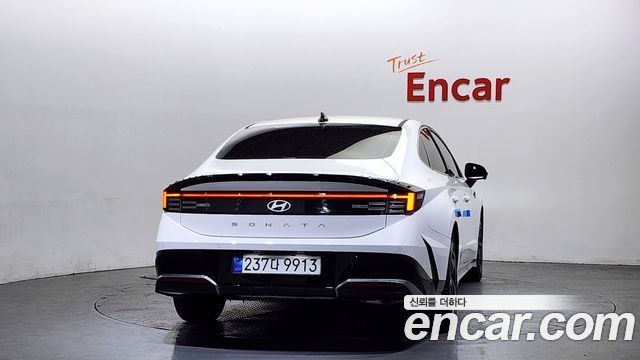 Hyundai Sonata 2025 — photo 4
