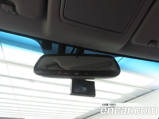 Hyundai AVANTE 2013 — photo 10