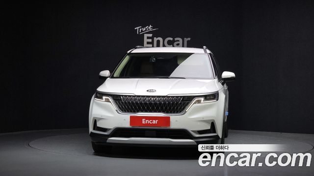 Kia Canival 2021 — photo 3