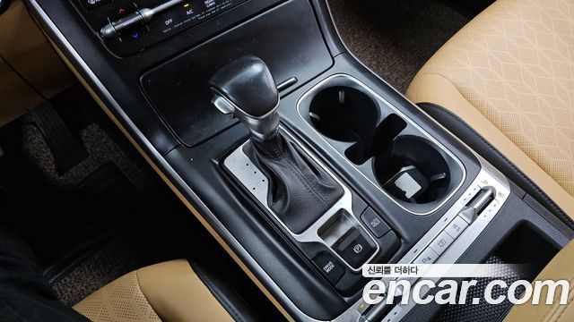 Kia Canival 2021 — photo 9